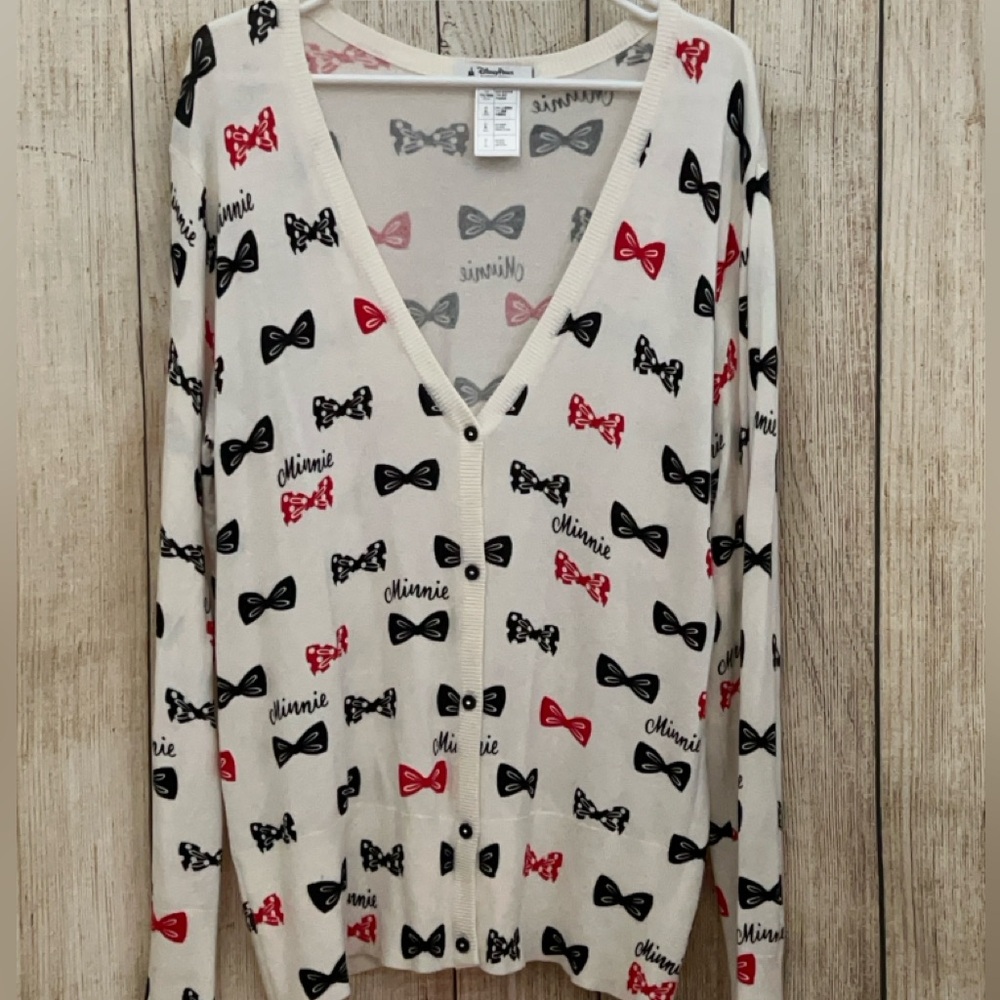 Disney Parks Authentic Minnie Mouse & Bows icon button down sweater Size Large